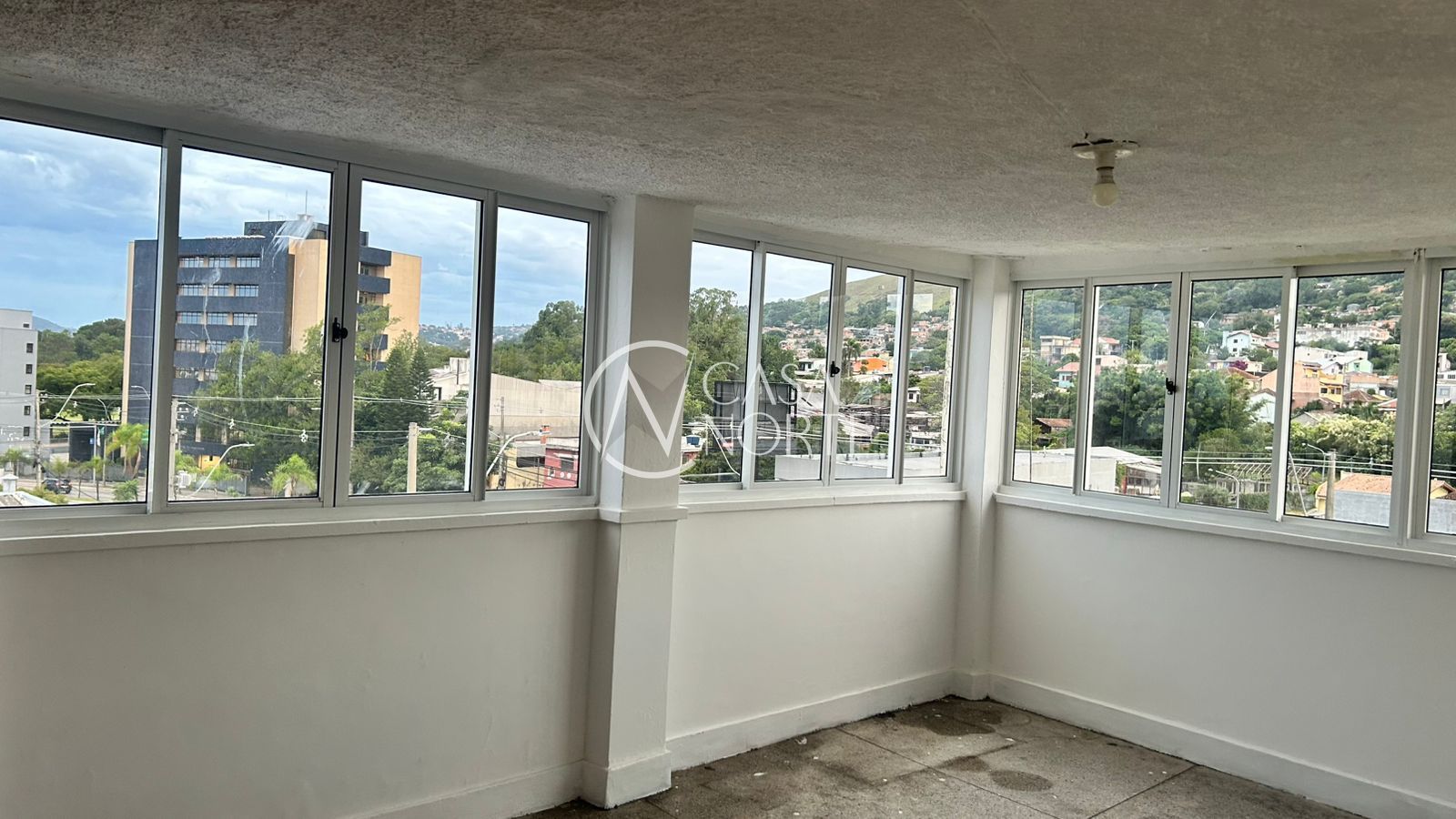 Apartamento à venda com 2 quartos, 59m², Rua João Bonuma no bairro Partenon em Porto Alegre