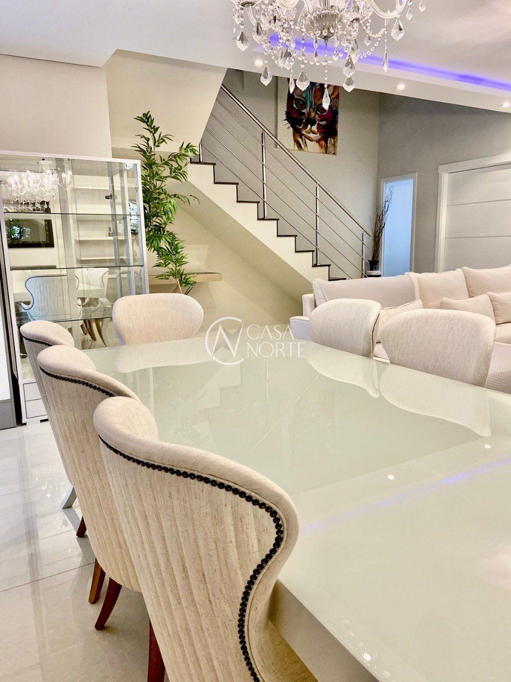 Casa de Condomínio à venda com 3 quartos, 180m², 1 suíte, 2 vagas, Avenida Willy Eugênio Fleck no bairro Sarandi em Porto Alegre