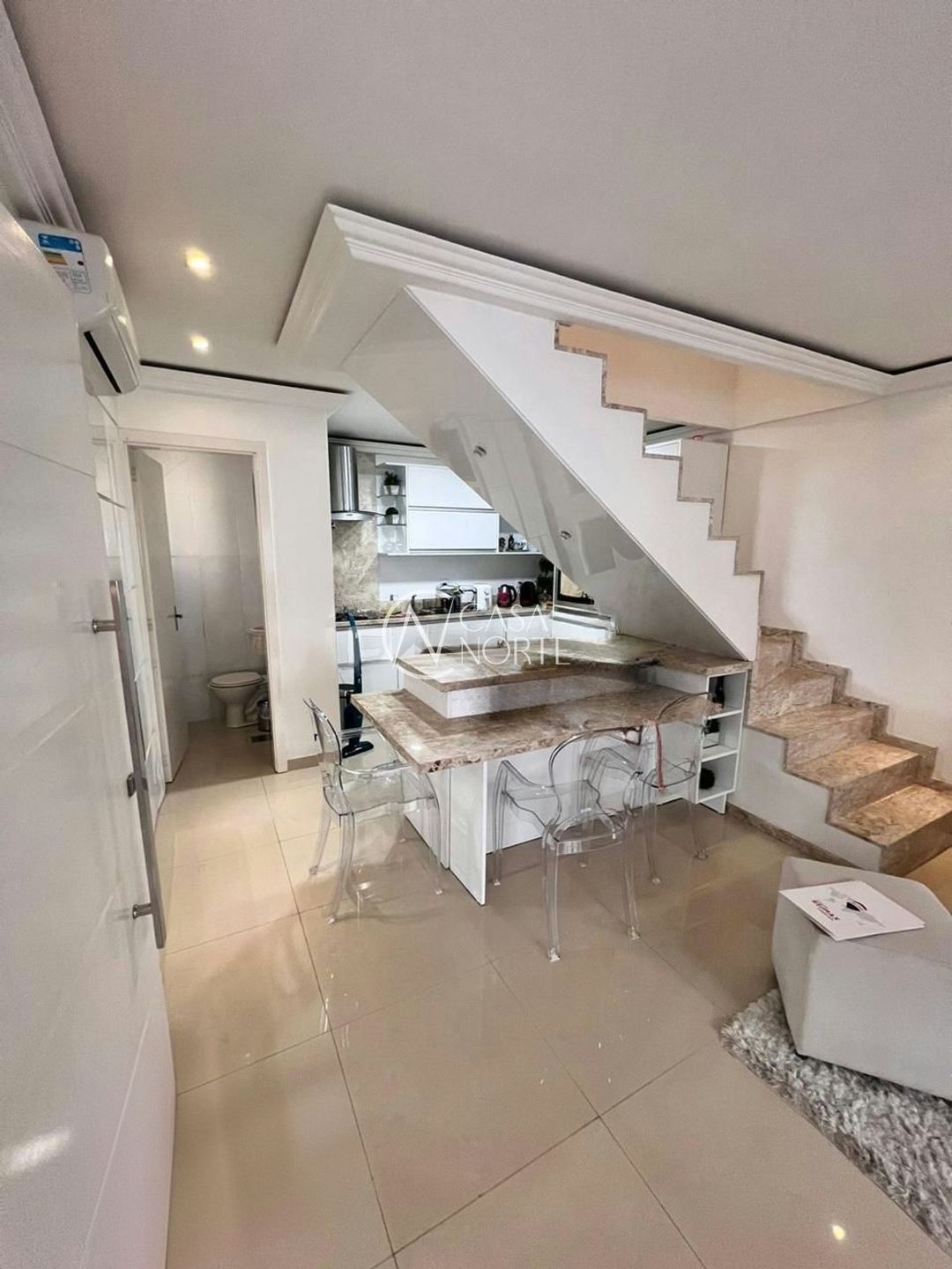 Casa de Condomínio à venda com 3 quartos, 109m², 1 suíte, 2 vagas, Avenida Engenheiro Ludolfo Boehl no bairro Teresópolis em Porto Alegre