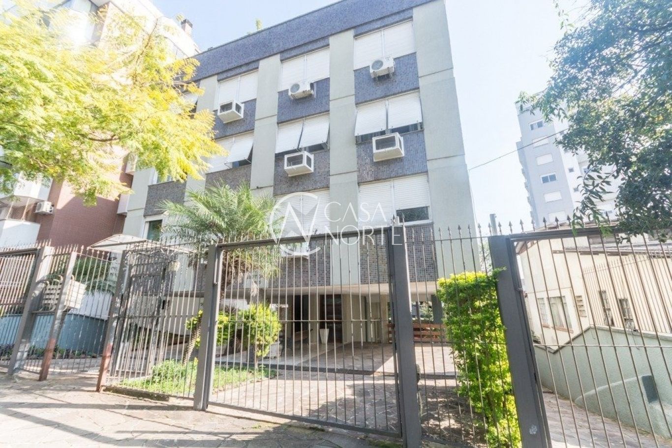 Apartamento à venda com 2 quartos, 153m², 1 vaga, Avenida Mariland no bairro Auxiliadora em Porto Alegre