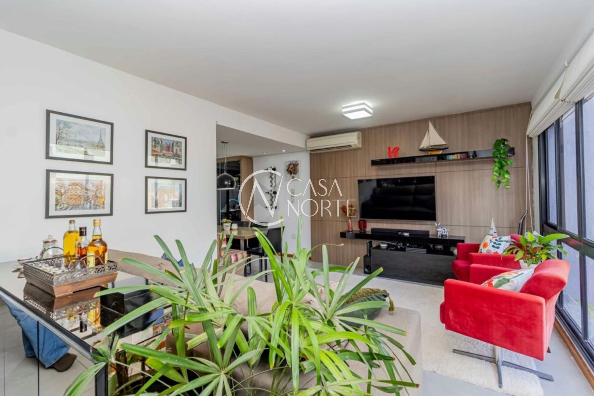 Casa de Condomínio à venda com 2 quartos, 211m², 1 suíte, 2 vagas, Rua Padre João Batista Reus no bairro Vila Conceição em Porto Alegre