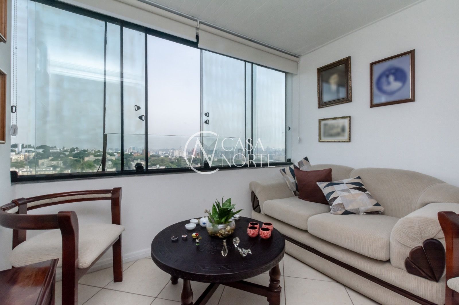 Cobertura à venda com 2 quartos, 147m², 2 suítes, 2 vagas, Rua Luiz de Camões no bairro Santo Antônio em Porto Alegre