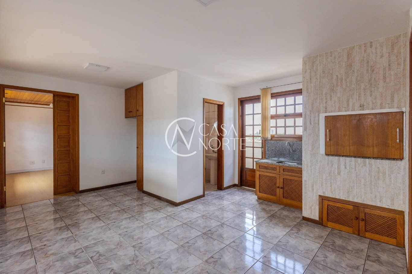 Cobertura à venda com 4 quartos, 214m², 1 suíte, 2 vagas, Rua Sport Club São José no bairro Passo da Areia em Porto Alegre