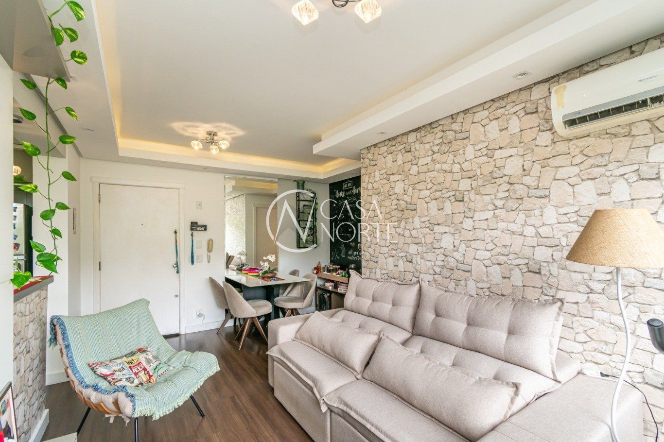 Apartamento à venda com 3 quartos, 66m², 1 suíte, 1 vaga, Avenida Bento Gonçalves no bairro Partenon em Porto Alegre