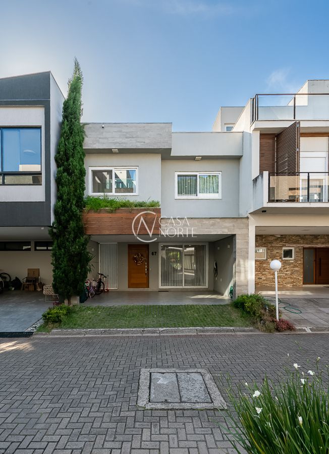 Casa de Condomínio à venda com 4 quartos, 168m², 1 suíte, 2 vagas, Avenida Willy Eugênio Fleck no bairro Sarandi em Porto Alegre