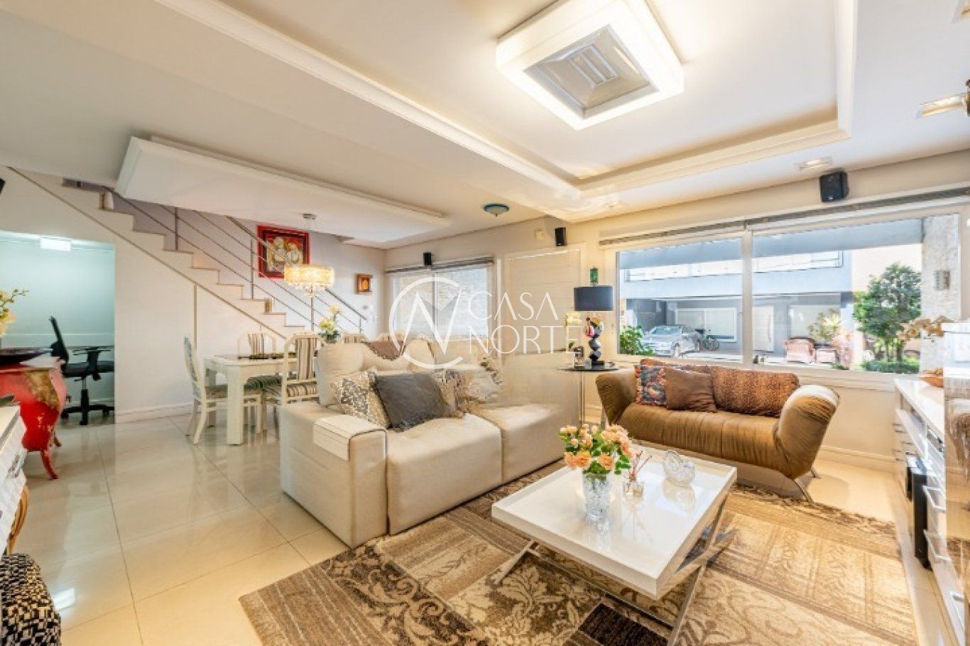 Casa de Condomínio à venda com 4 quartos, 203m², 2 suítes, 3 vagas, Avenida Ecoville no bairro Sarandi em Porto Alegre