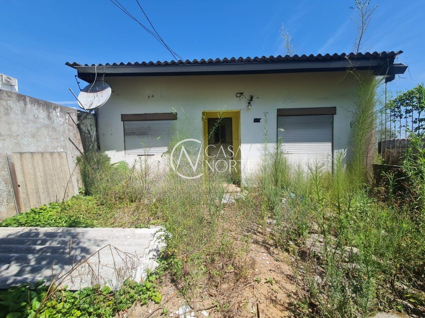 Casa à venda com 1 quarto, 130m², 2 vagas, Rua Tenente-Coronel Mário Doernte no bairro Ipanema em Porto Alegre