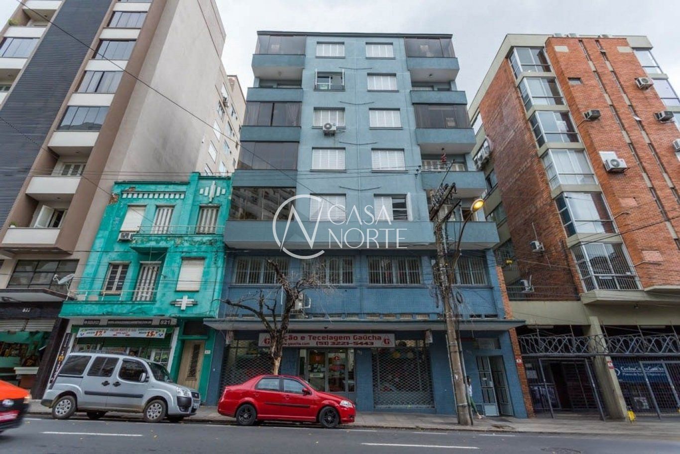 Apartamento à venda com 3 quartos, 78m², Avenida Alberto Bins no bairro Independência em Porto Alegre