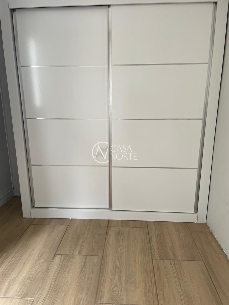 Apartamento à venda com 2 quartos, 42m², 1 vaga, Rua dos Maias no bairro Rubem Berta em Porto Alegre