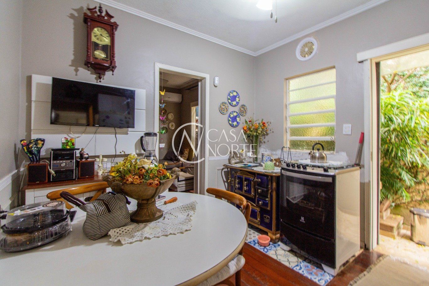 Casa à venda com 4 quartos, 280m², Rua São Carlos no bairro Floresta em Porto Alegre