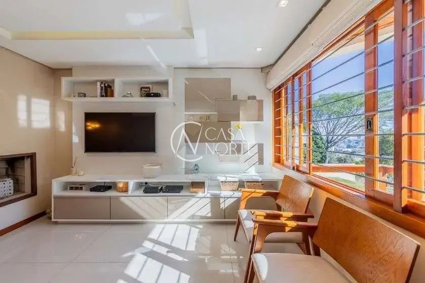 Casa de Condomínio à venda com 3 quartos, 181m², 1 suíte, 2 vagas, Rua Alcebíades Antônio dos Santos no bairro Nonoai em Porto Alegre
