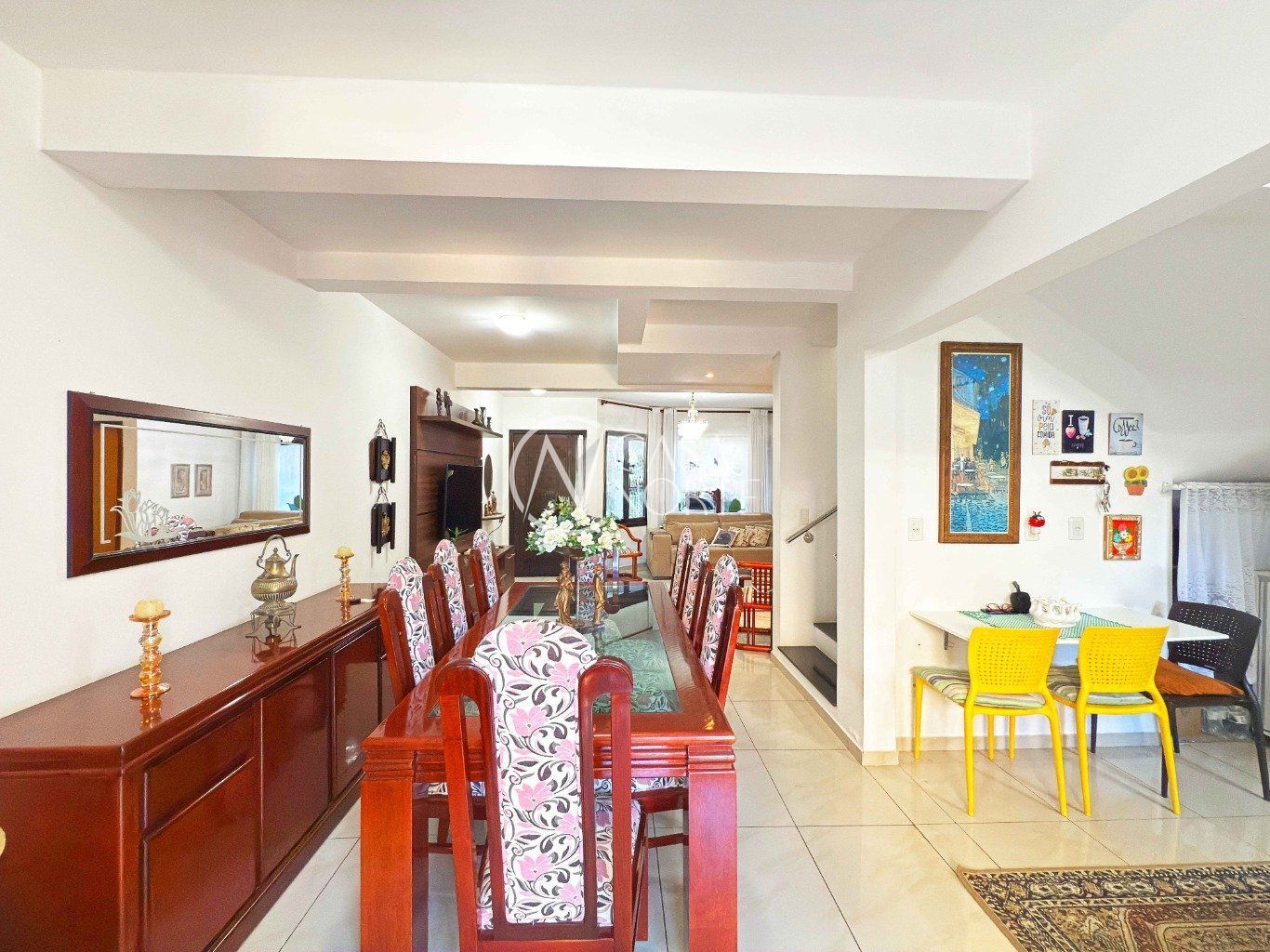 Casa à venda com 3 quartos, 181m², 1 suíte, 2 vagas, Rua Luiz Fontoura Júnior no bairro Jardim Itu em Porto Alegre