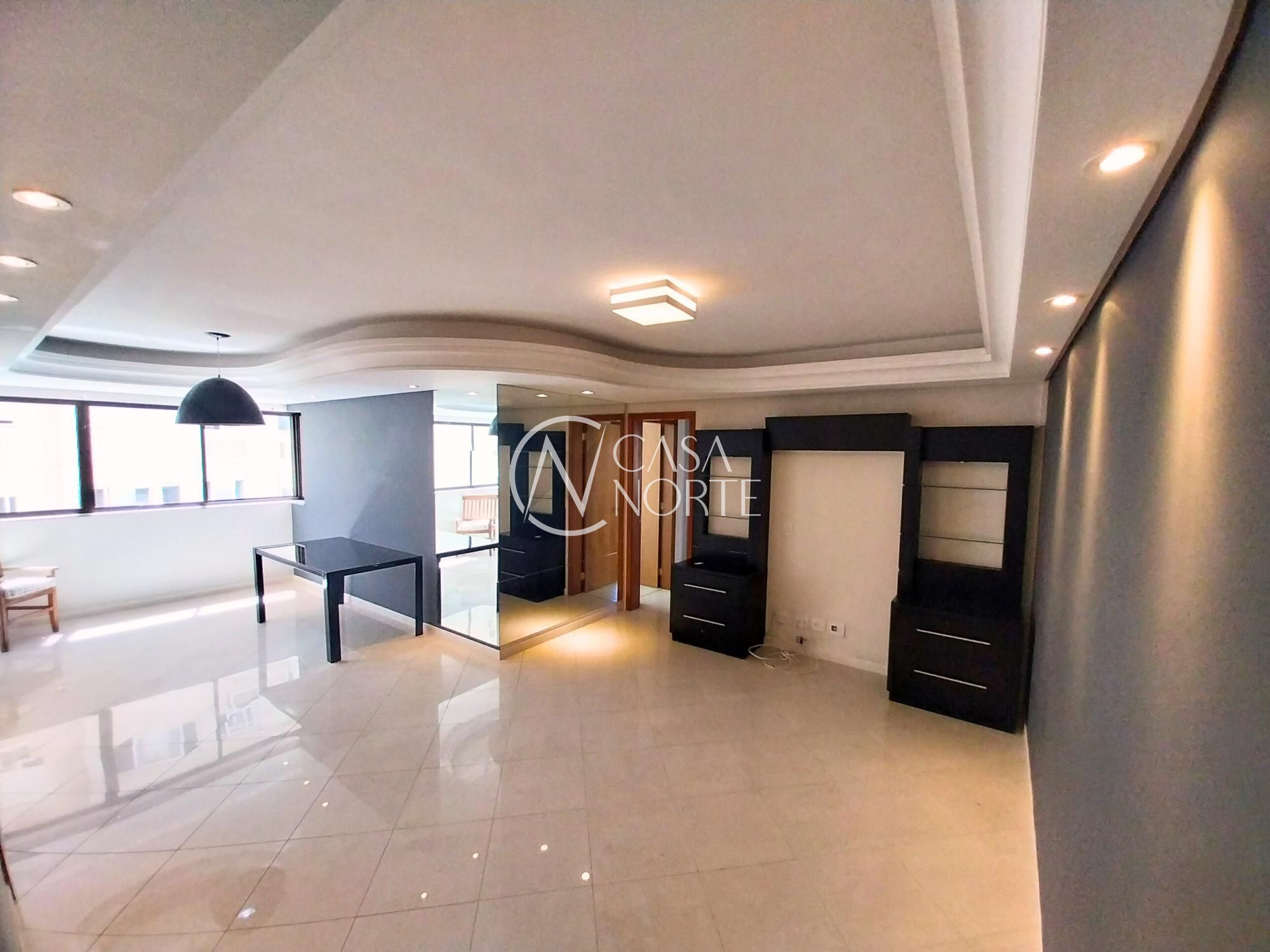 Apartamento à venda com 3 quartos, 96m², 1 suíte, 2 vagas, Rua Roque Calage no bairro Passo da Areia em Porto Alegre