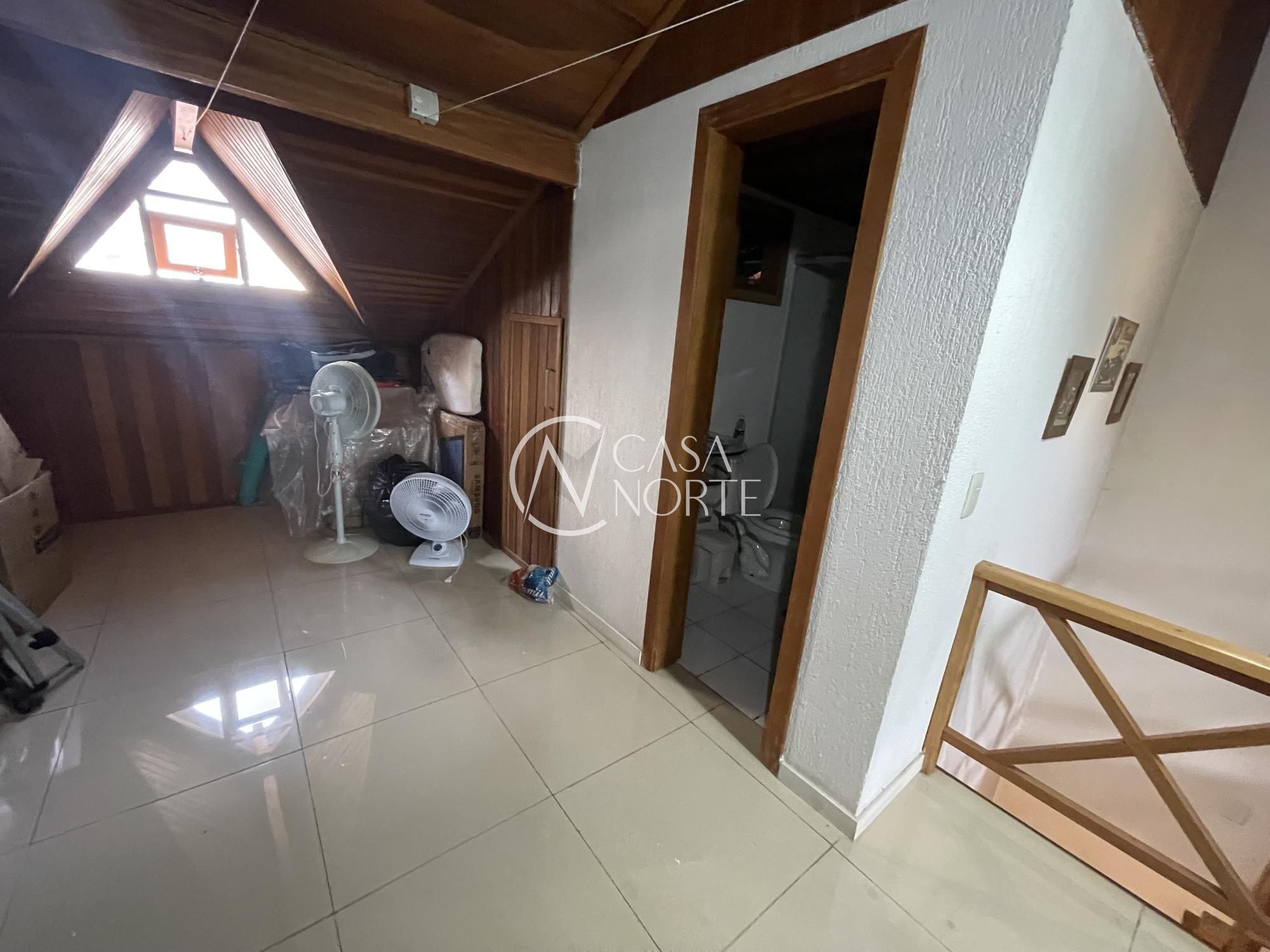 Casa de Condomínio à venda com 3 quartos, 150m², 1 suíte, 2 vagas, Rua Monte Flor no bairro Jardim Floresta em Porto Alegre