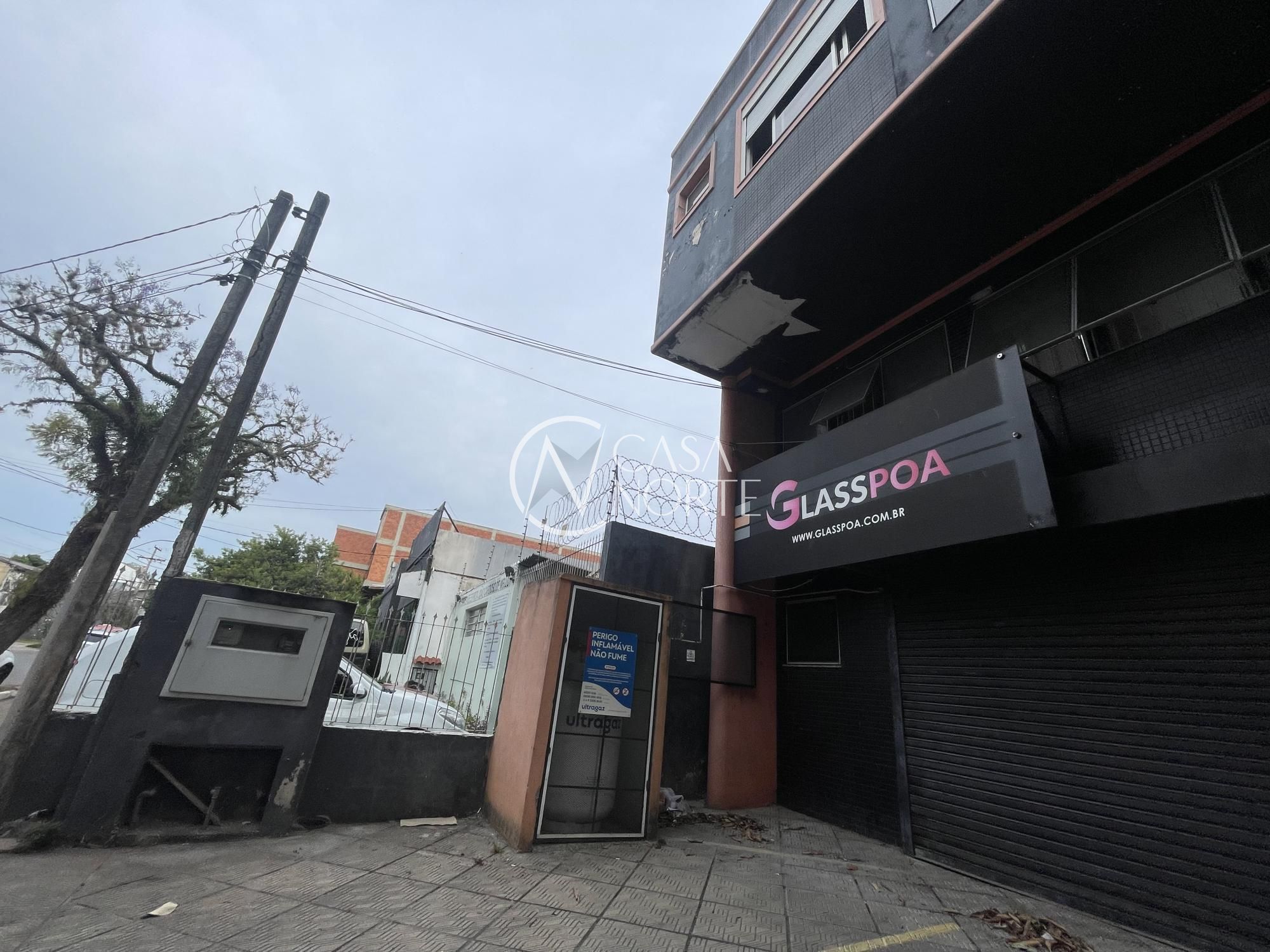 Prédio Comercial à venda com 3 quartos, 120m², 3 vagas, Rua Serro Azul no bairro Santa Maria Goretti em Porto Alegre