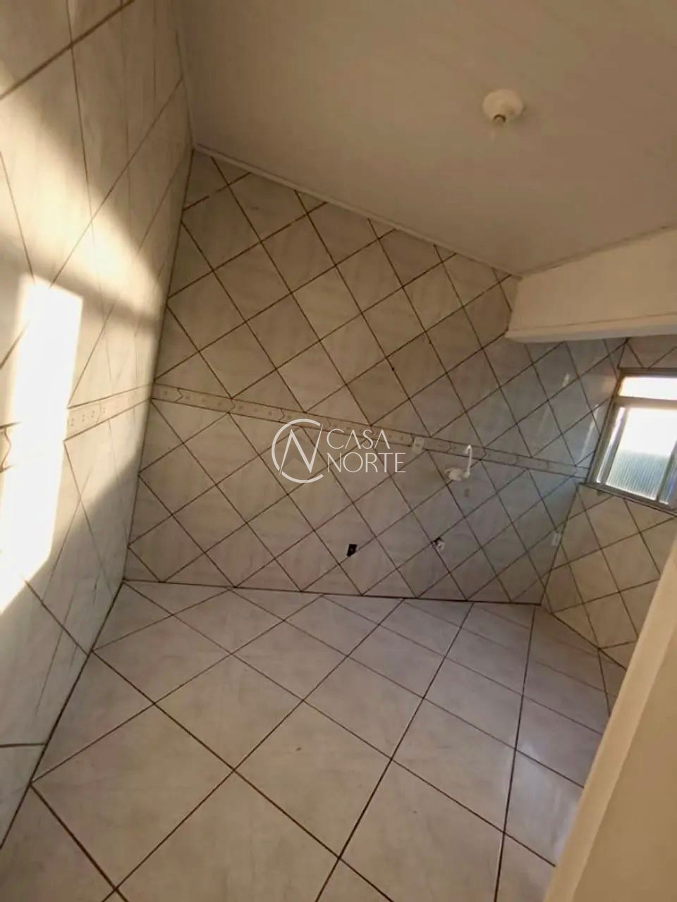 Apartamento à venda com 2 quartos, 41m², 1 vaga, Avenida João Antônio Silveira no bairro Restinga em Porto Alegre