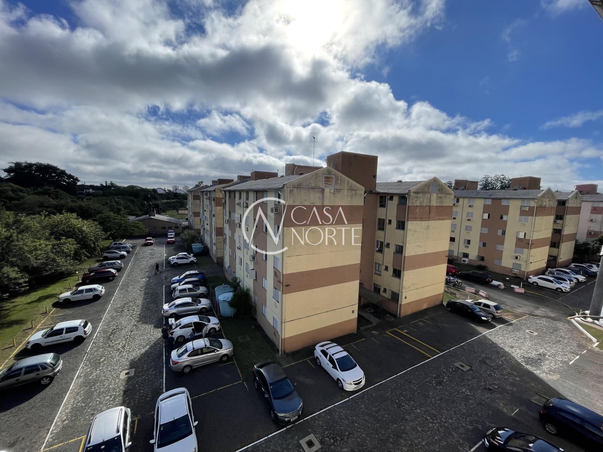 Apartamento à venda com 2 quartos, 42m², 1 vaga, Rua Paulo Renato Ketzer de Souza no bairro Rubem Berta em Porto Alegre