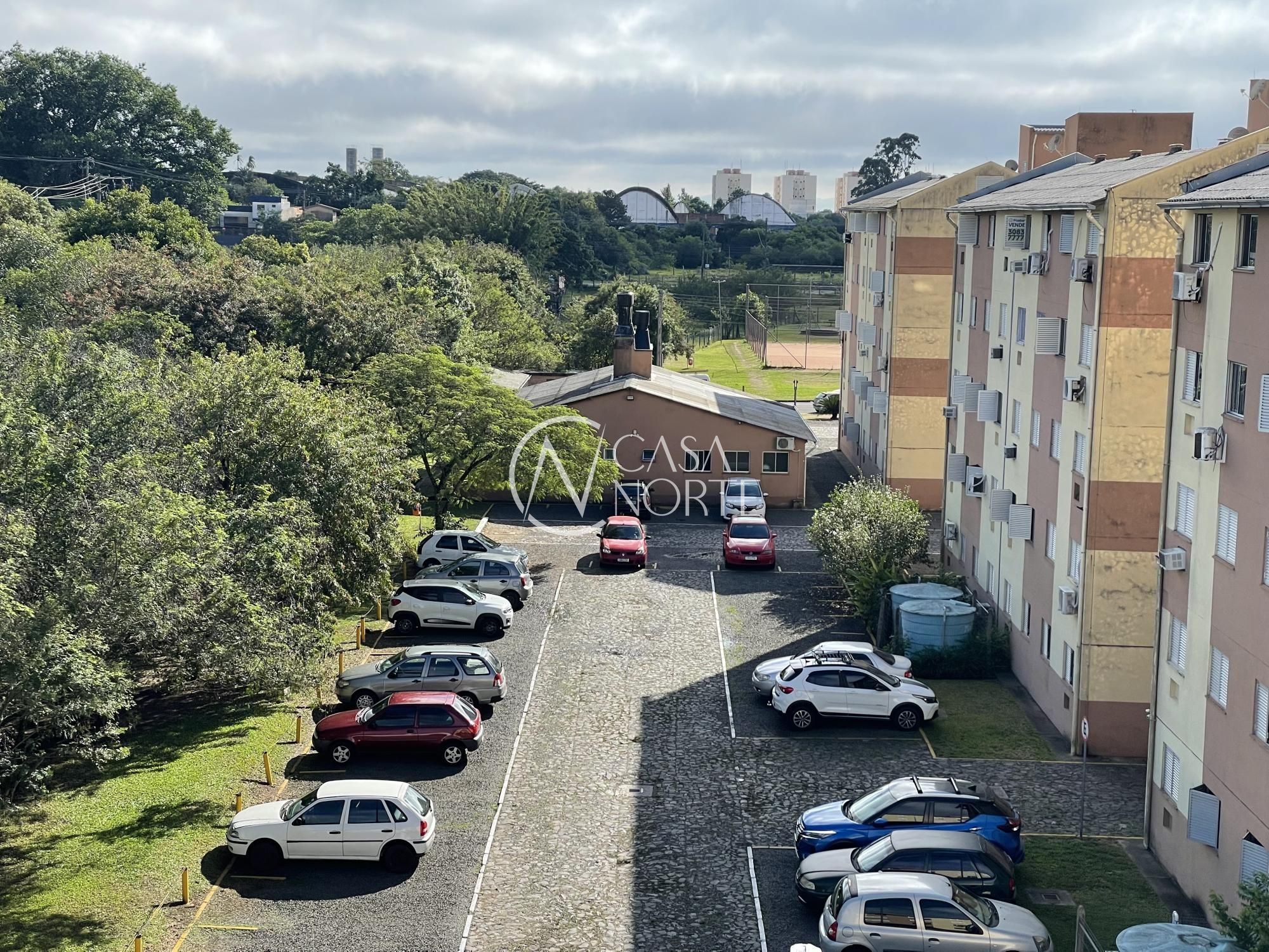 Apartamento à venda com 2 quartos, 42m², 1 vaga, Rua Paulo Renato Ketzer de Souza no bairro Rubem Berta em Porto Alegre