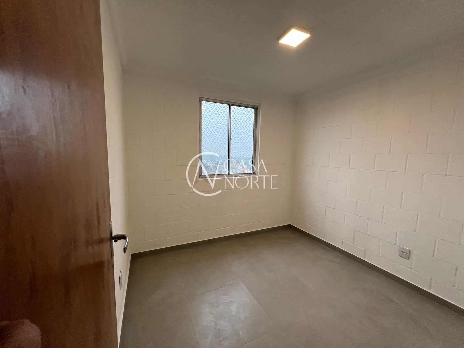 Apartamento à venda com 2 quartos, 38m², 1 vaga, Estrada Cristiano Kraemer no bairro Vila Nova em Porto Alegre