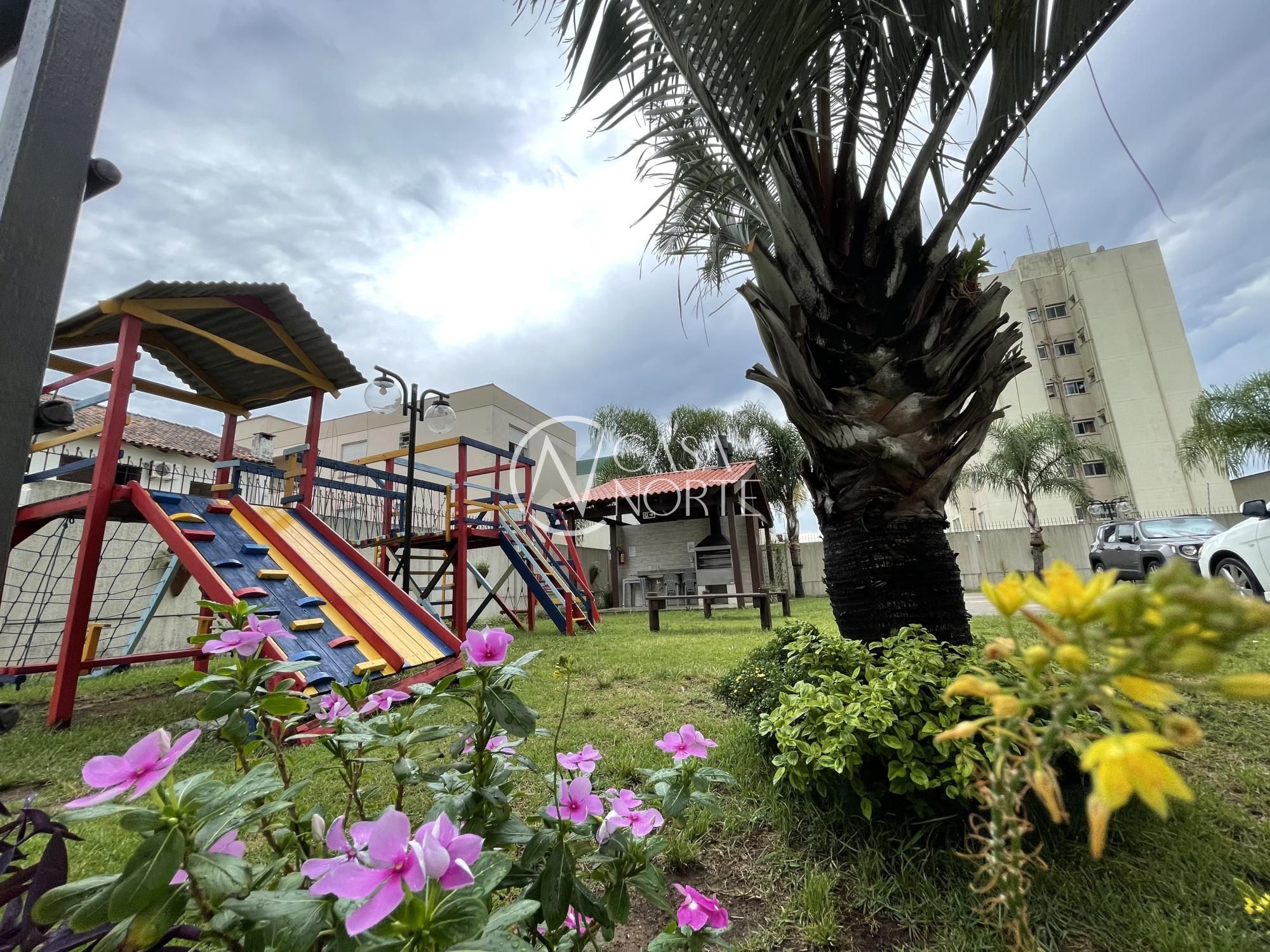 Apartamento à venda com 2 quartos, 55m², 1 suíte, 1 vaga, Rua Engenheiro Sadi Castro no bairro Sarandi em Porto Alegre