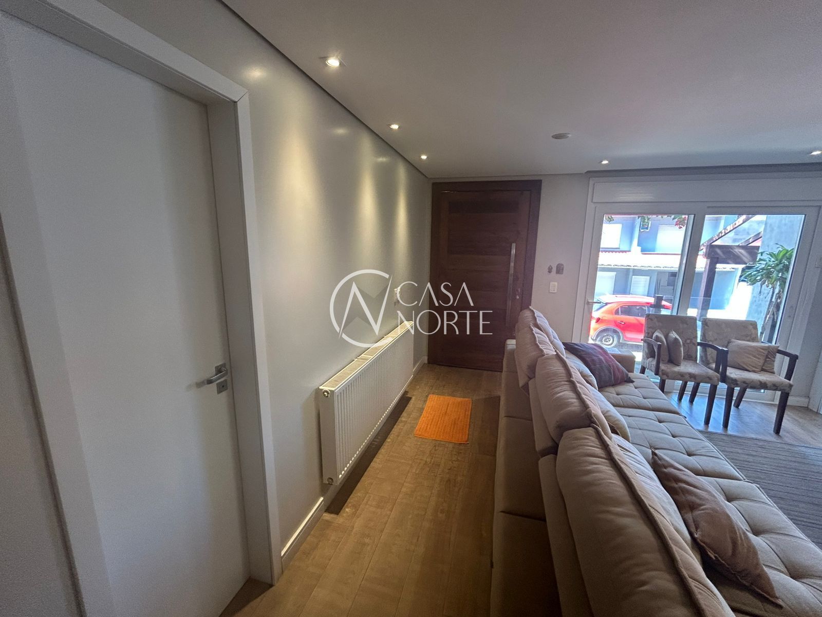 Casa à venda com 4 quartos, 200m², 2 suítes, 3 vagas, Rua Martim Afonso no bairro Santo Antônio em Porto Alegre