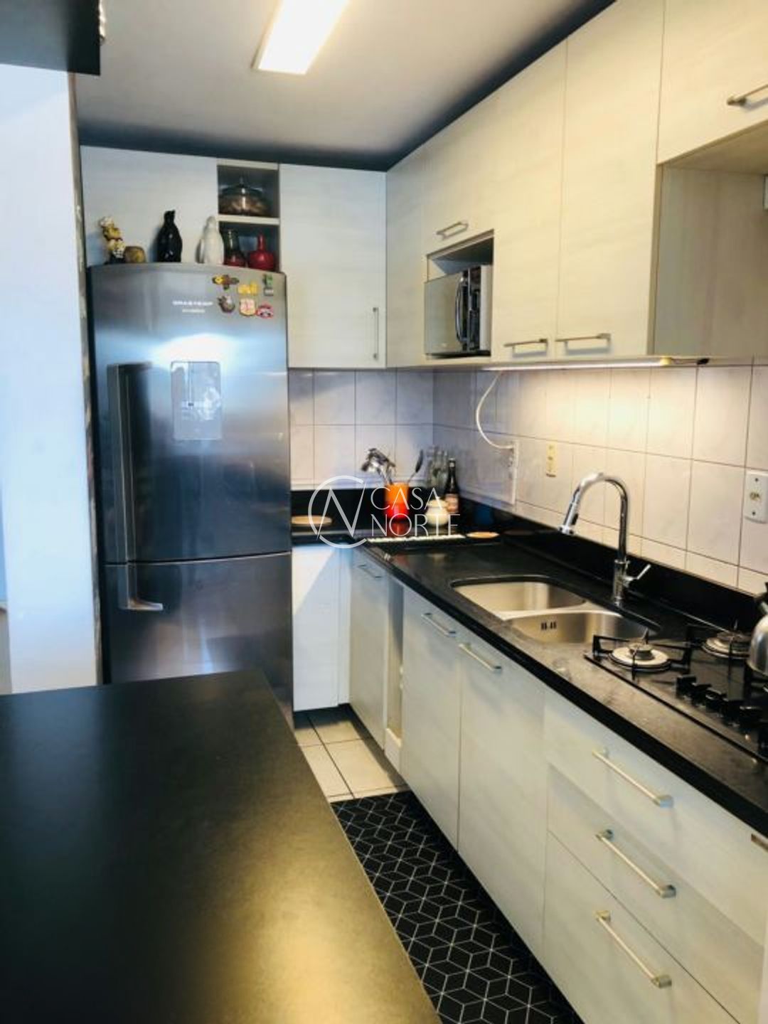 Apartamento à venda com 3 quartos, 87m², 1 suíte, 3 vagas, Rua Professor Freitas Cabral no bairro Jardim Botânico em Porto Alegre