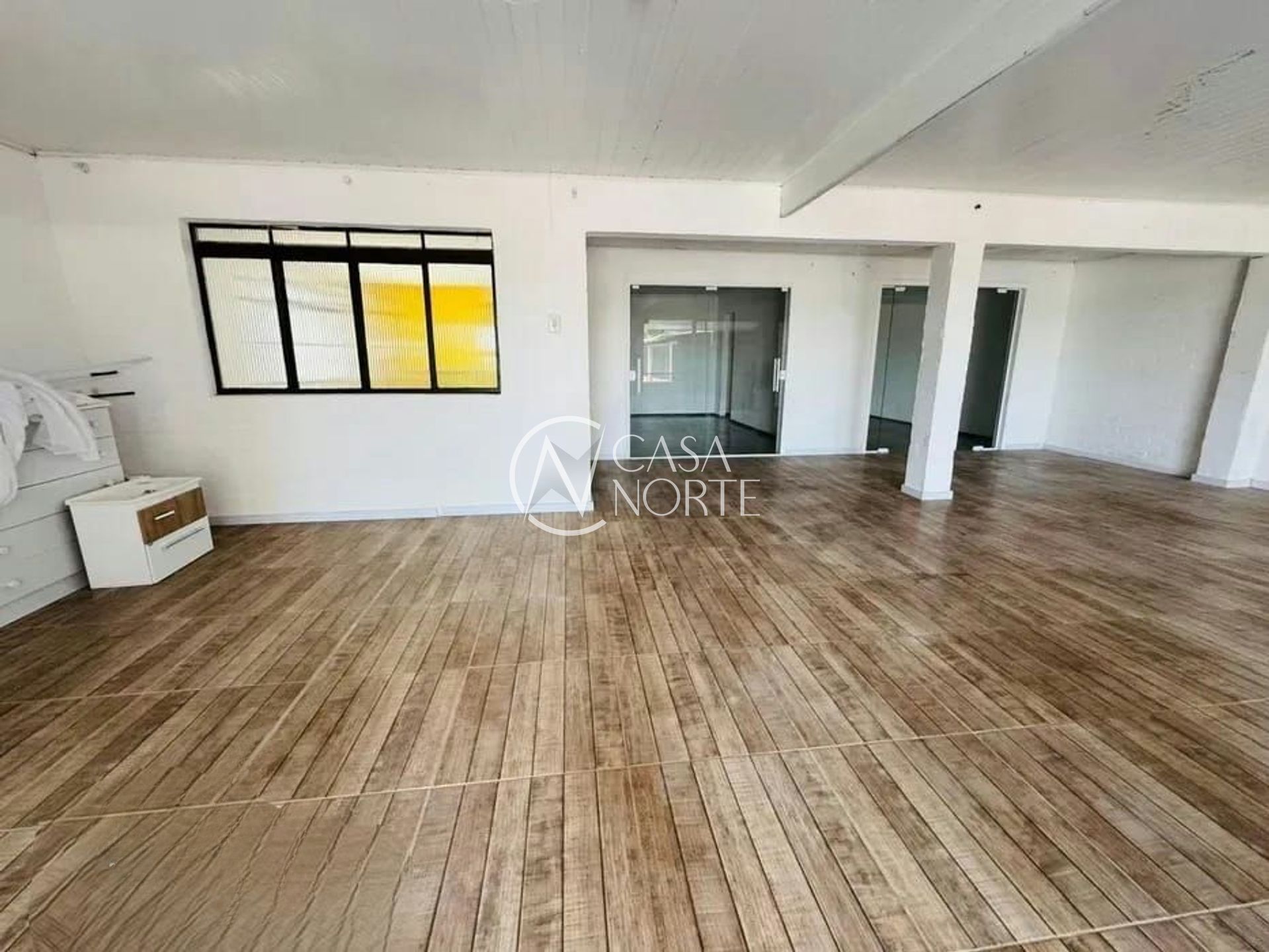 Casa à venda com 3 quartos, 280m², 3 vagas, Avenida do Lami no bairro Boa Vista do Sul em Porto Alegre
