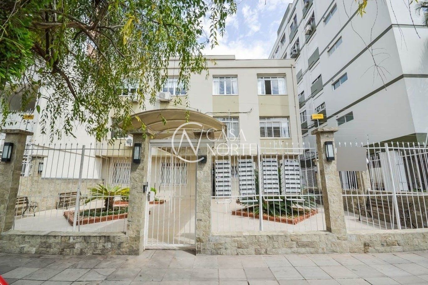Apartamento à venda com 2 quartos, 69m², Avenida Getúlio Vargas no bairro Menino Deus em Porto Alegre