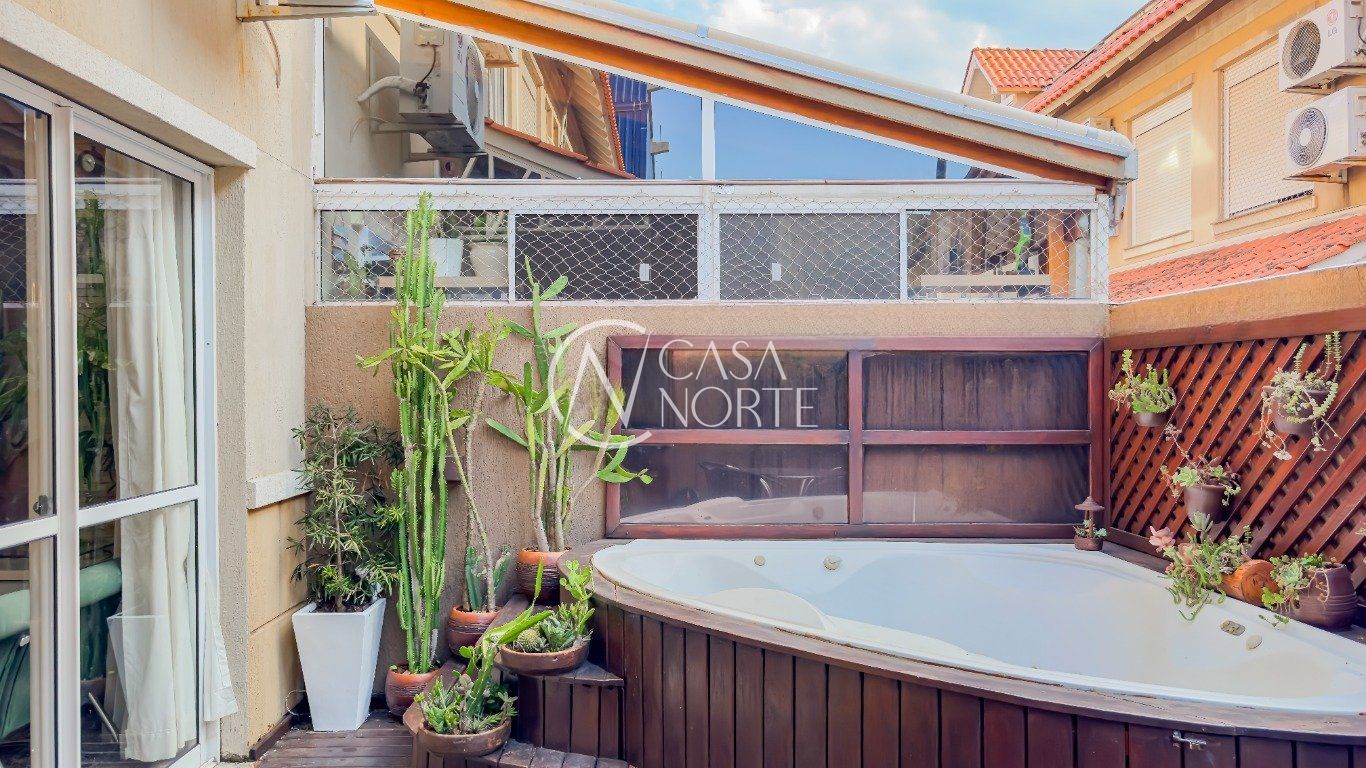 Casa de Condomínio à venda com 4 quartos, 146m², 2 suítes, 2 vagas, Avenida Willy Eugênio Fleck no bairro Sarandi em Porto Alegre
