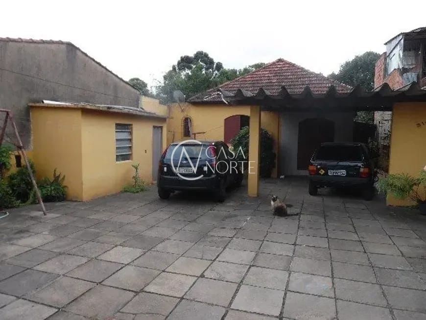 Casa à venda com 3 quartos, 180m², 1 suíte, 4 vagas, Rua Leopoldo Bettiol no bairro Jardim Sabará em Porto Alegre