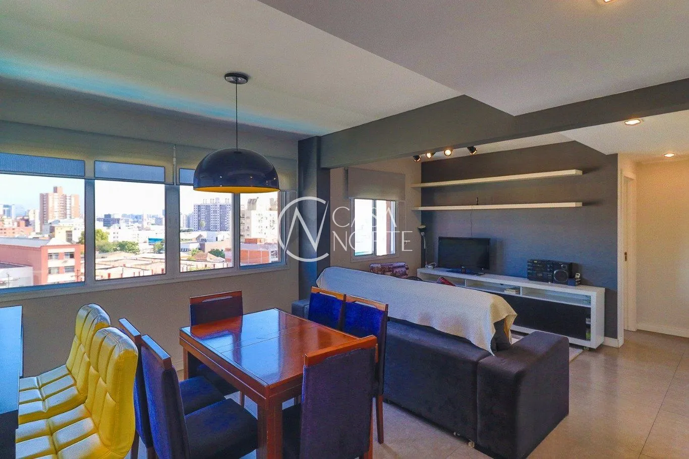 Apartamento à venda com 3 quartos, 65m², 1 suíte, 1 vaga, Avenida Florianópolis no bairro Azenha em Porto Alegre
