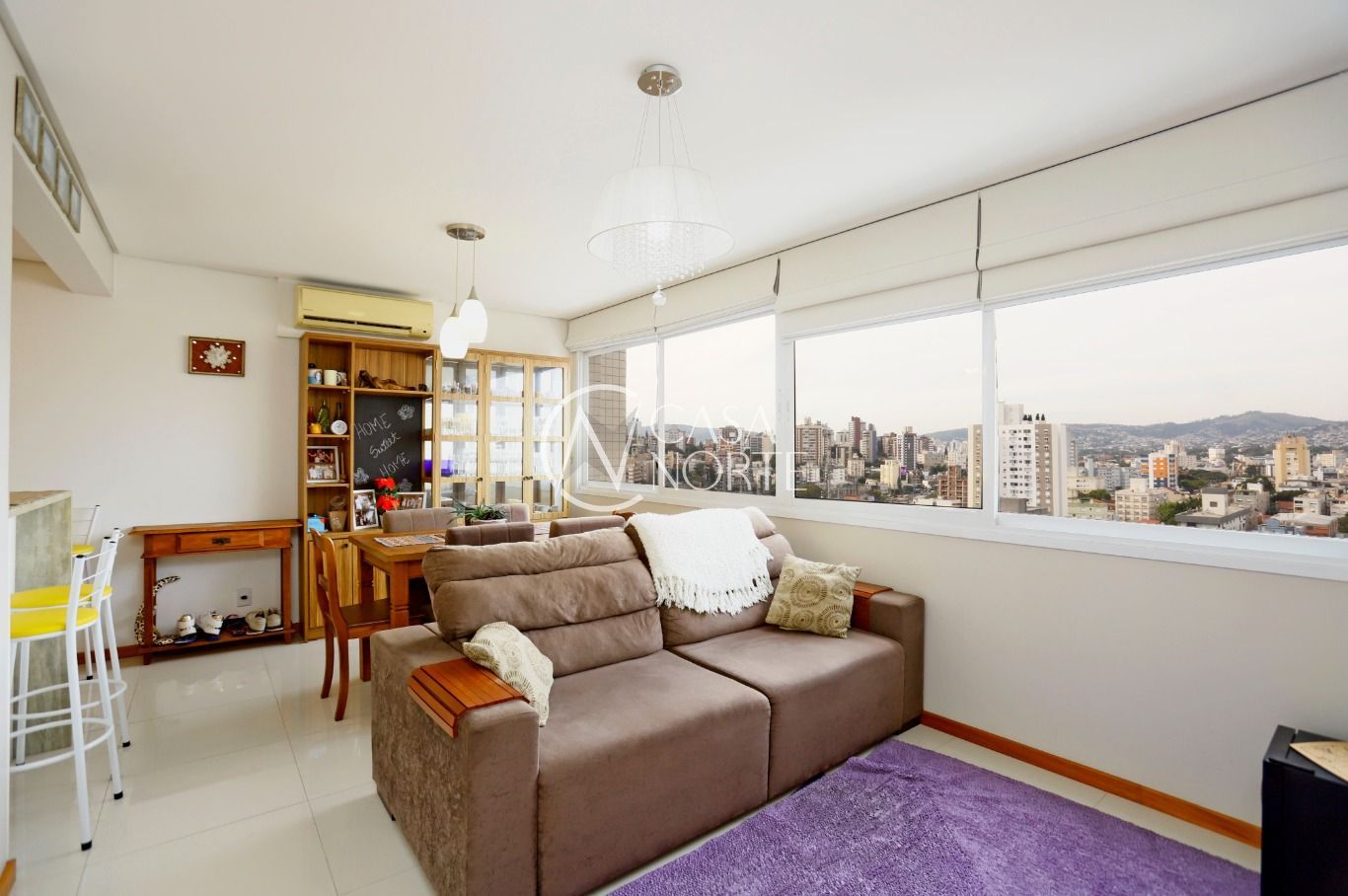 Apartamento à venda com 2 quartos, 64m², 1 suíte, 2 vagas, Rua Domingos Crescêncio no bairro Santana em Porto Alegre