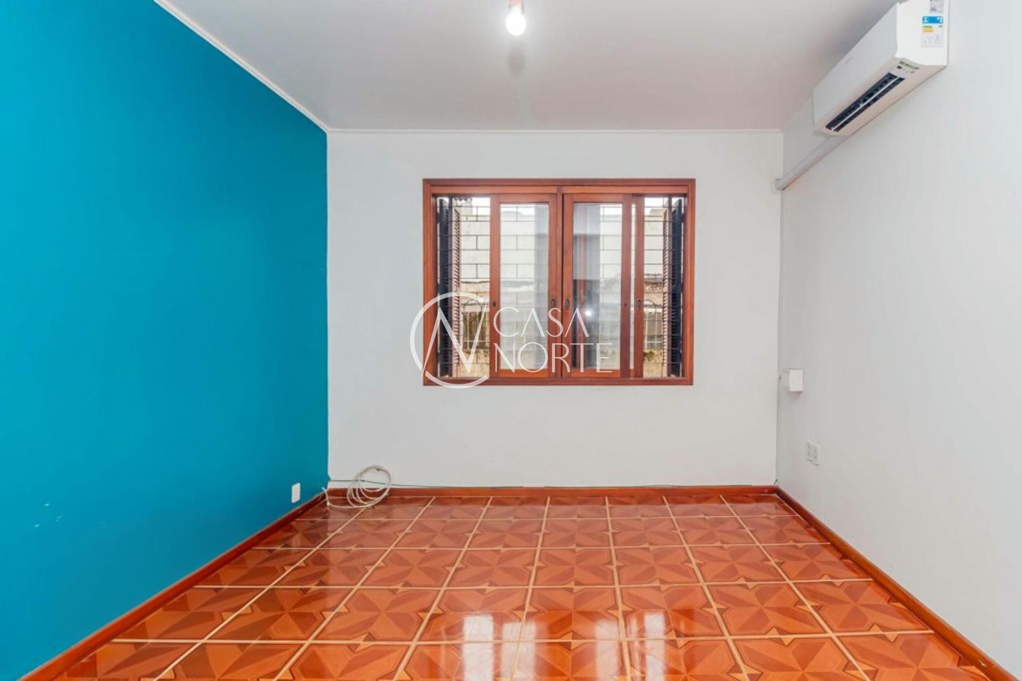 Apartamento à venda com 2 quartos, 65m², 1 vaga, Rua Marcelo Gama no bairro São João em Porto Alegre