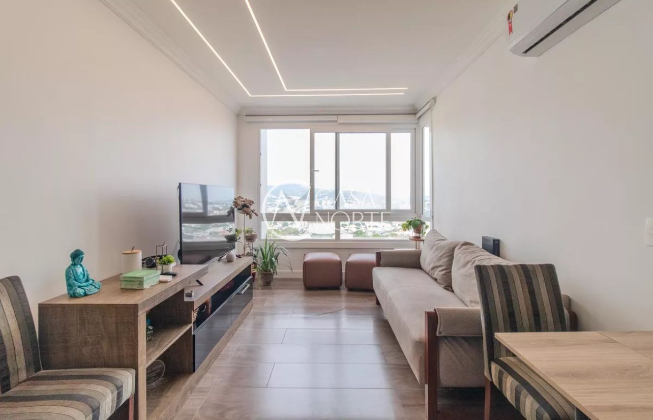 Apartamento à venda com 2 quartos, 69m², 1 suíte, 2 vagas, Rua Delfino Riet no bairro Santo Antônio em Porto Alegre