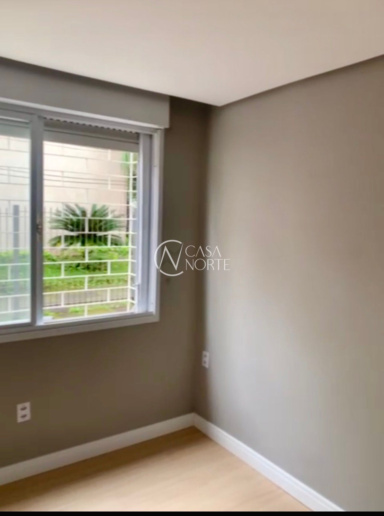 Apartamento à venda com 3 quartos, 73m², 1 vaga, Rua Lasar Segall no bairro São Sebastião em Porto Alegre