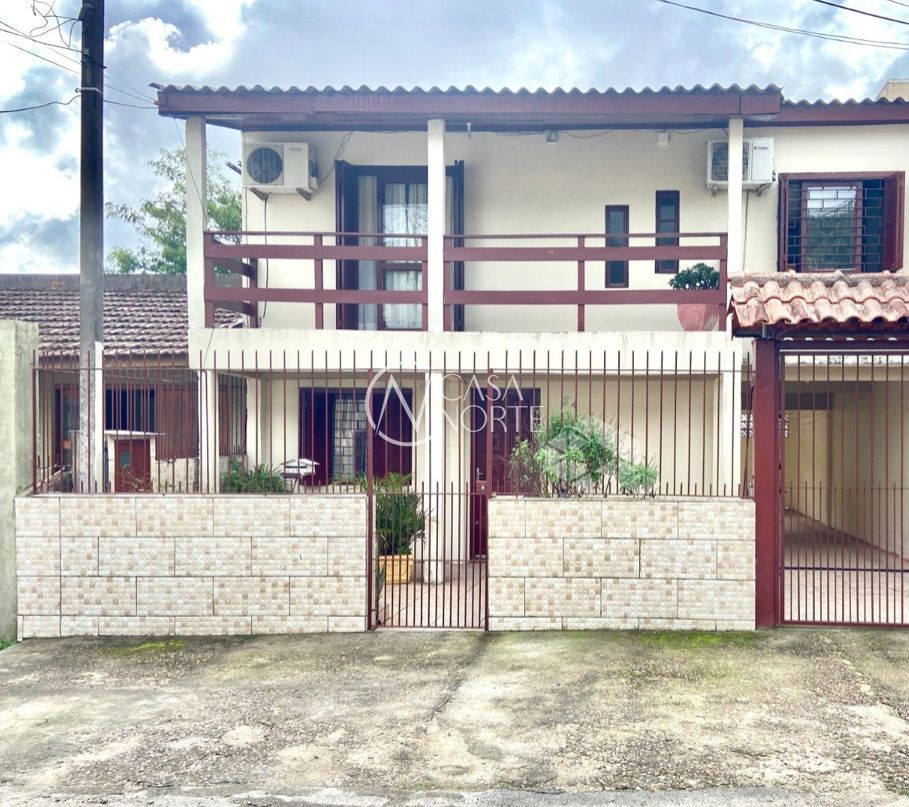 Casa à venda com 3 quartos, 100m², 1 suíte, 3 vagas, Rua Fernando Souto da Silva no bairro Morro Santana em Porto Alegre
