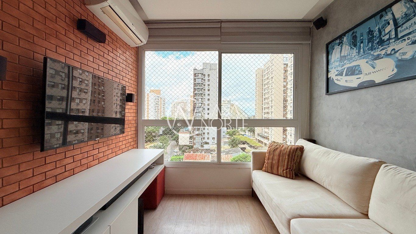 Apartamento à venda com 2 quartos, 58m², 1 suíte, 2 vagas, Rua Luiz Cosme no bairro Passo da Areia em Porto Alegre