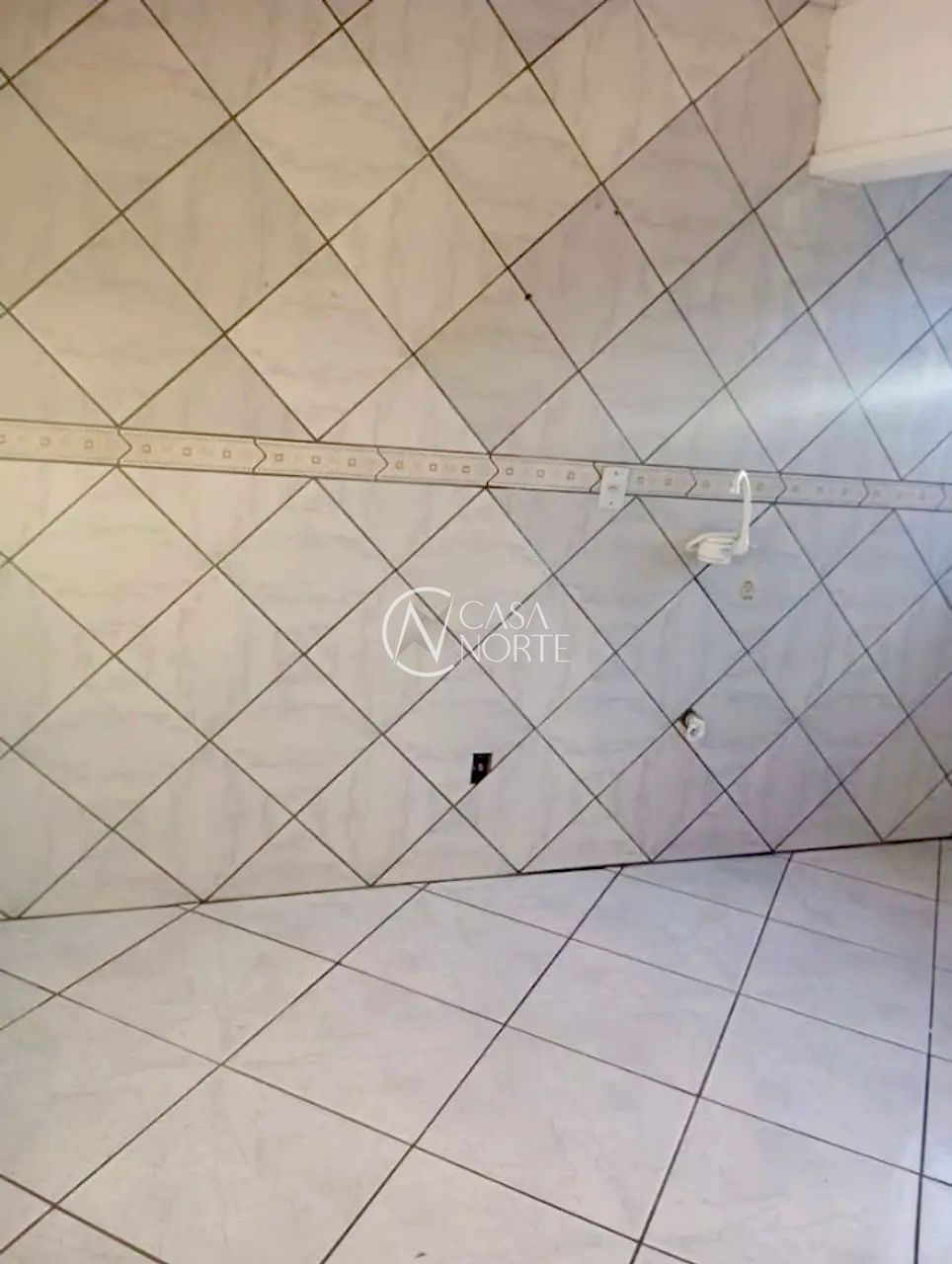 Apartamento à venda com 2 quartos, 41m², 1 vaga, Avenida João Antônio Silveira no bairro Restinga em Porto Alegre