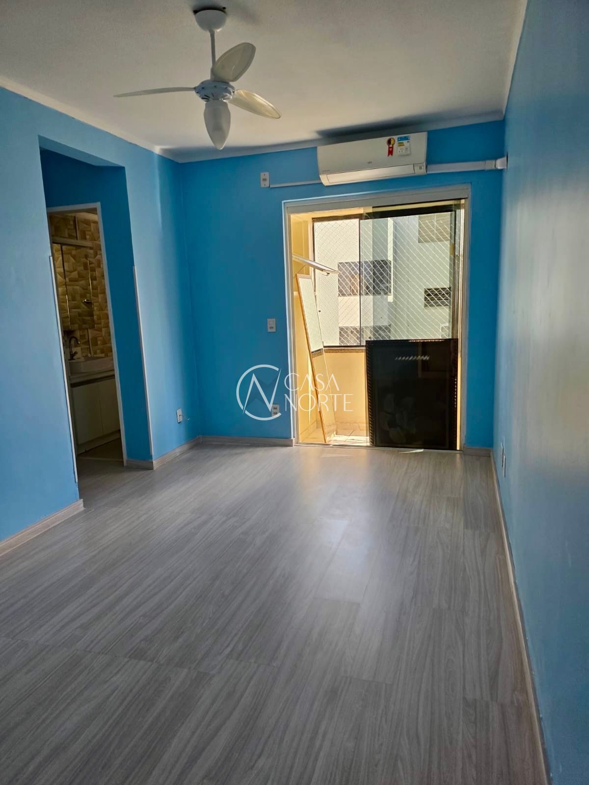 Apartamento à venda com 2 quartos, 52m², 1 vaga, Rua Professor Joaber Pereira no bairro Sarandi em Porto Alegre