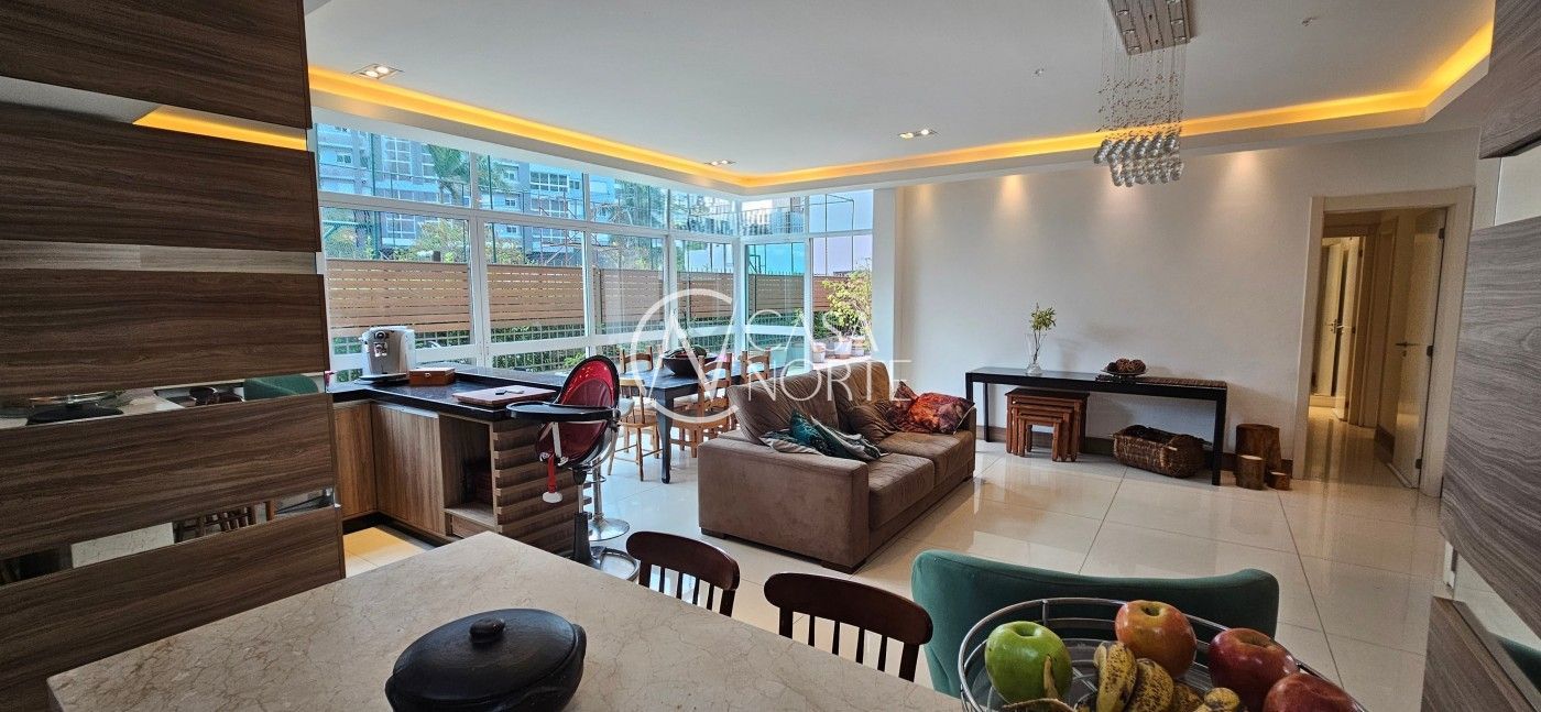 Apartamento Garden à venda com 3 quartos, 192m², 2 suítes, 2 vagas, Rua Nicola Mathias Falci no bairro Jardim do Salso em Porto Alegre