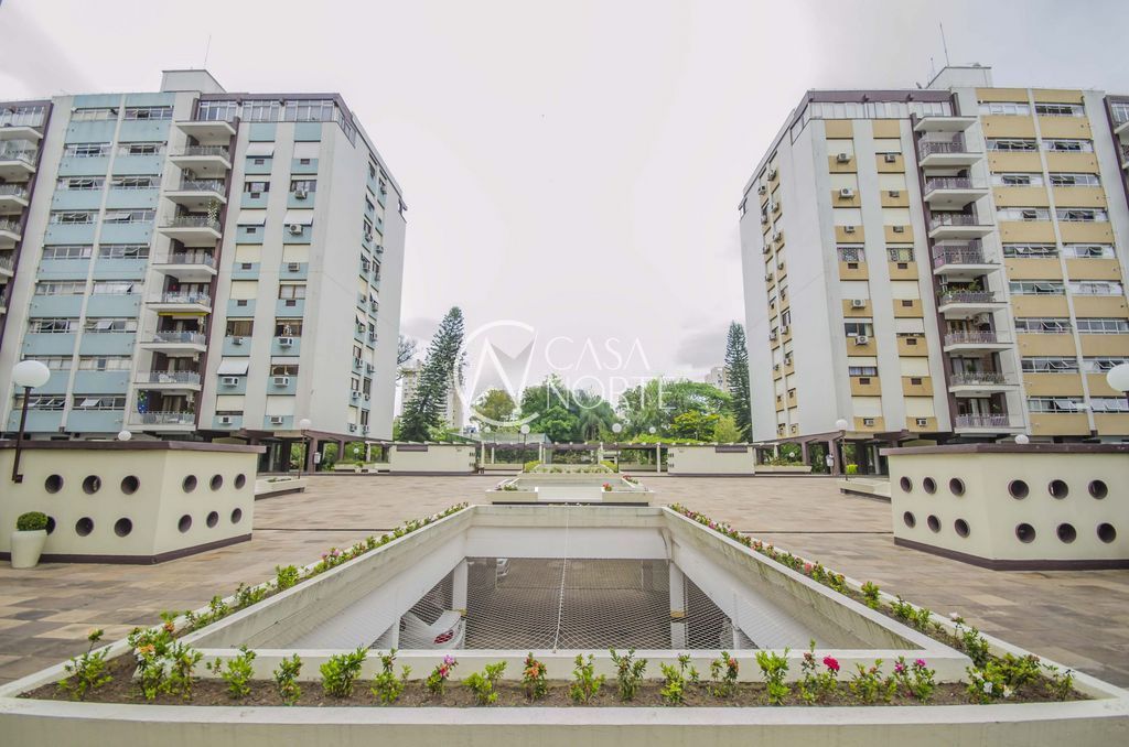 Apartamento à venda com 3 quartos, 130m², 1 suíte, 1 vaga, Avenida Panamericana no bairro Jardim Lindóia em Porto Alegre