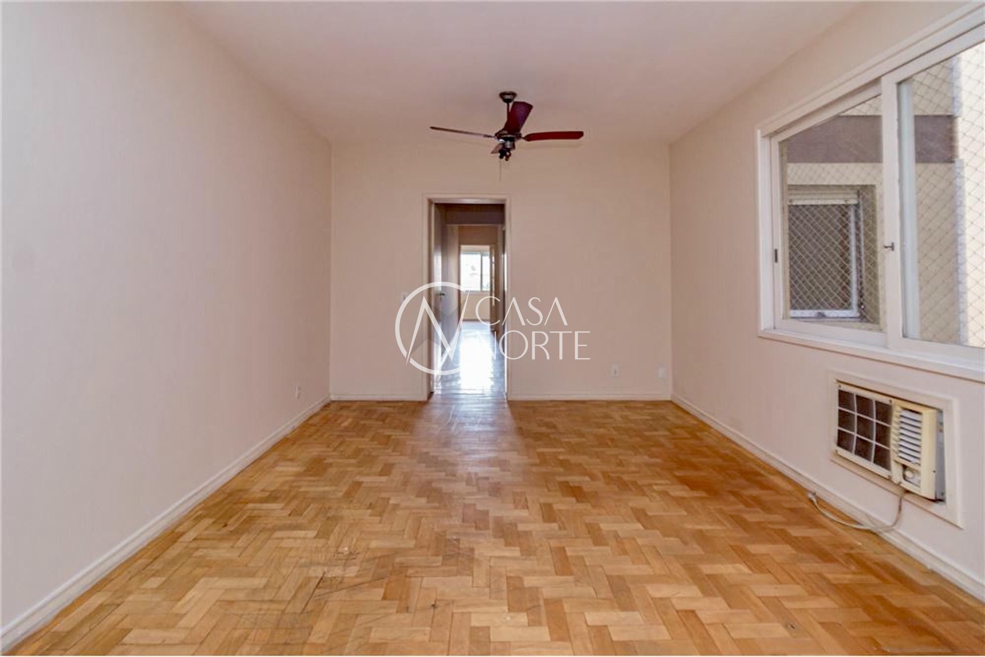 Apartamento à venda com 2 quartos, 120m², 3 suítes, 1 vaga, Rua Duque de Caxias no bairro Centro Histórico em Porto Alegre