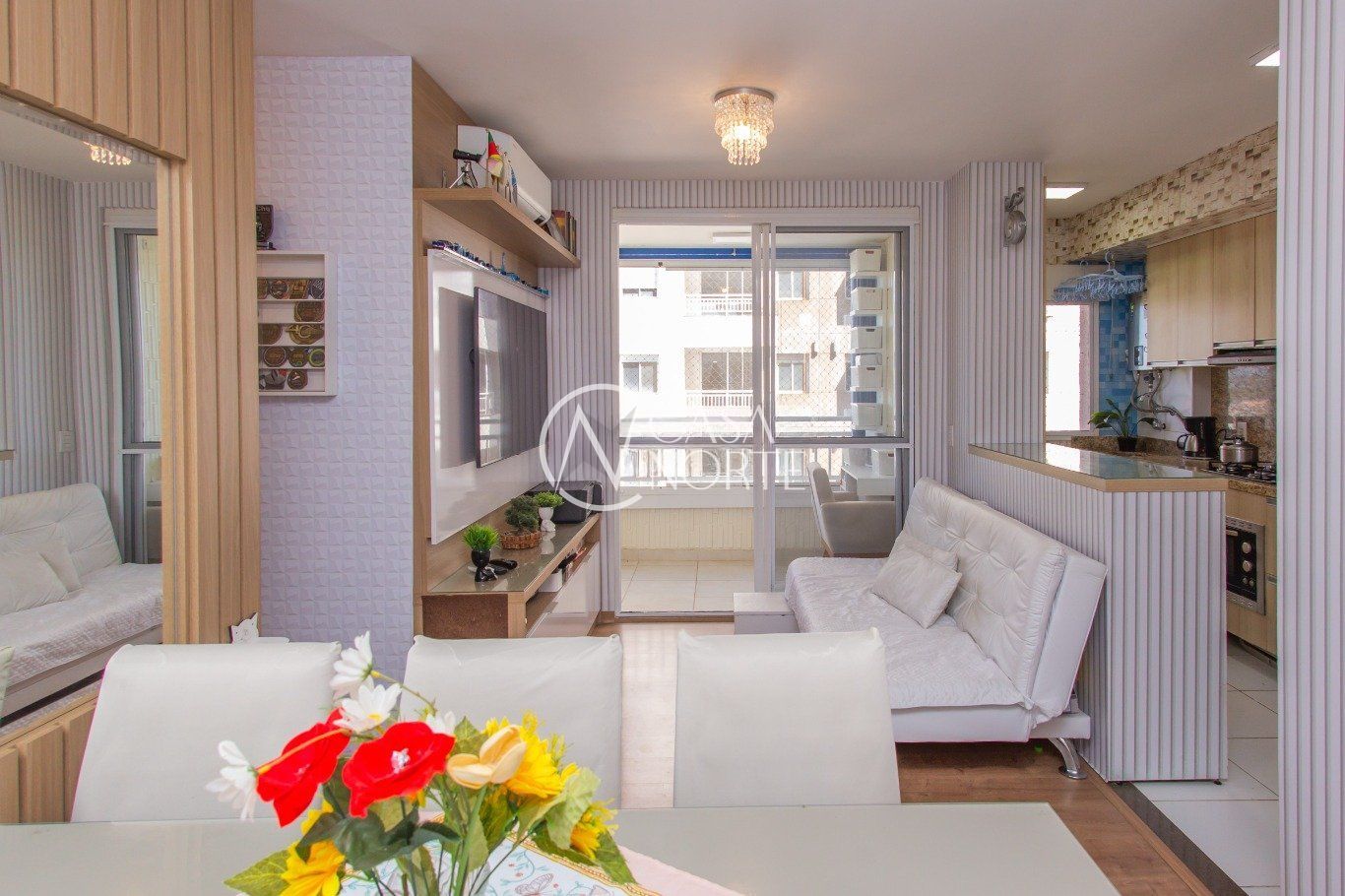 Apartamento à venda com 3 quartos, 75m², 1 suíte, 1 vaga, Rua Airton Ferreira da Silva no bairro Farrapos em Porto Alegre