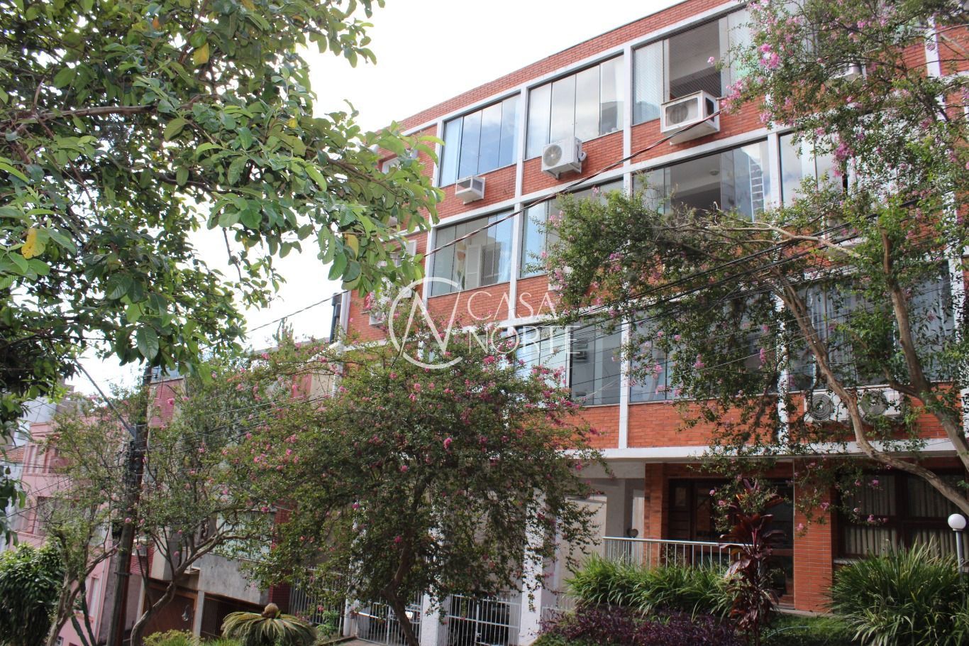 Apartamento à venda com 3 quartos, 75m², 1 suíte, Rua Liberdade no bairro Rio Branco em Porto Alegre