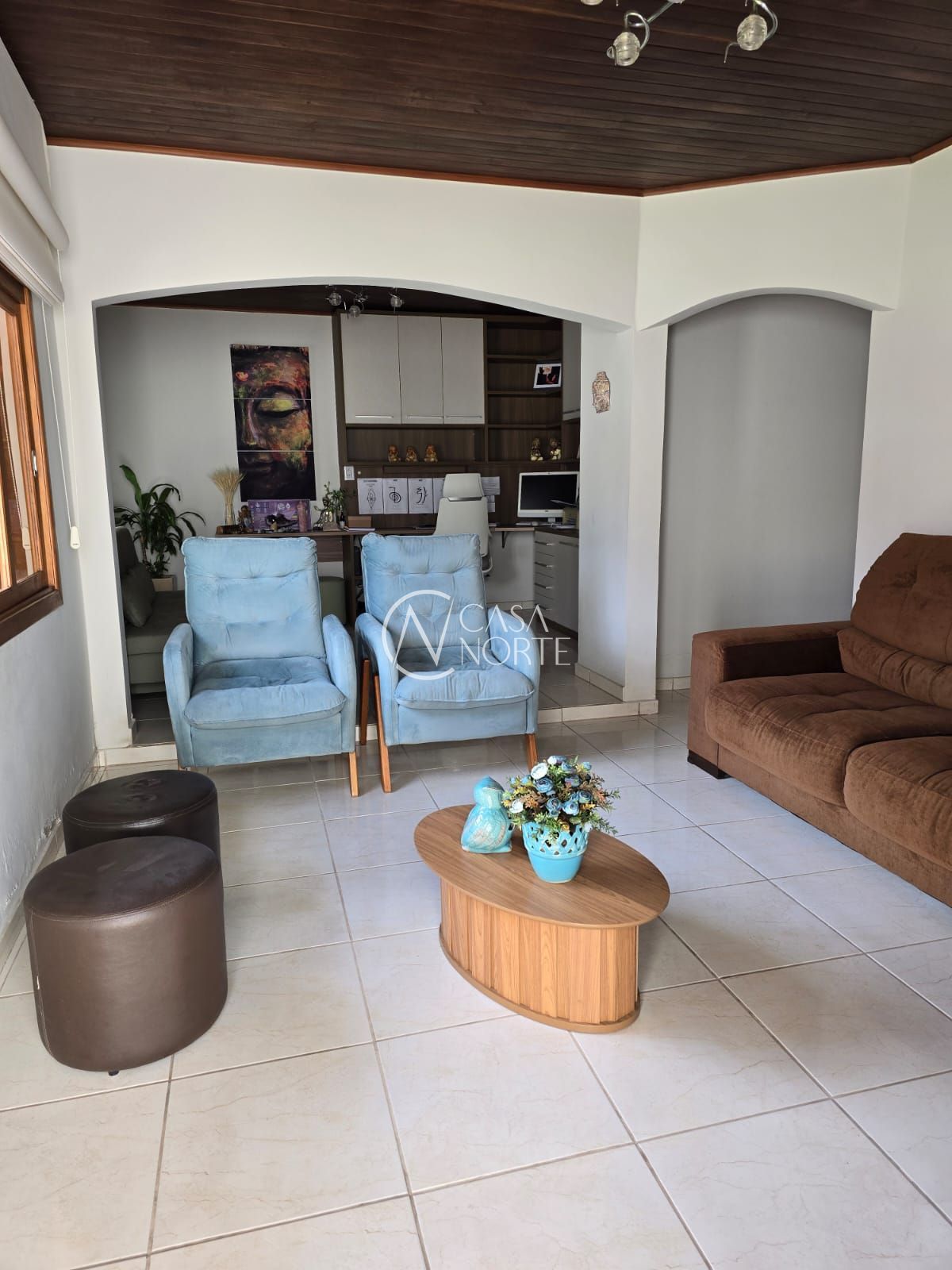 Casa à venda com 3 quartos, 145m², 4 vagas, Rua Serafim Alencastro no bairro Sarandi em Porto Alegre