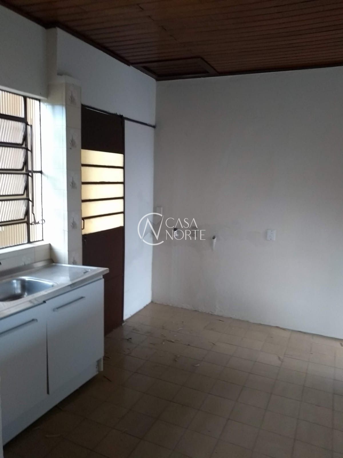 Casa à venda com 3 quartos, 232m², 1 suíte, 3 vagas, Rua Adolfo Silva no bairro Jardim Itu em Porto Alegre