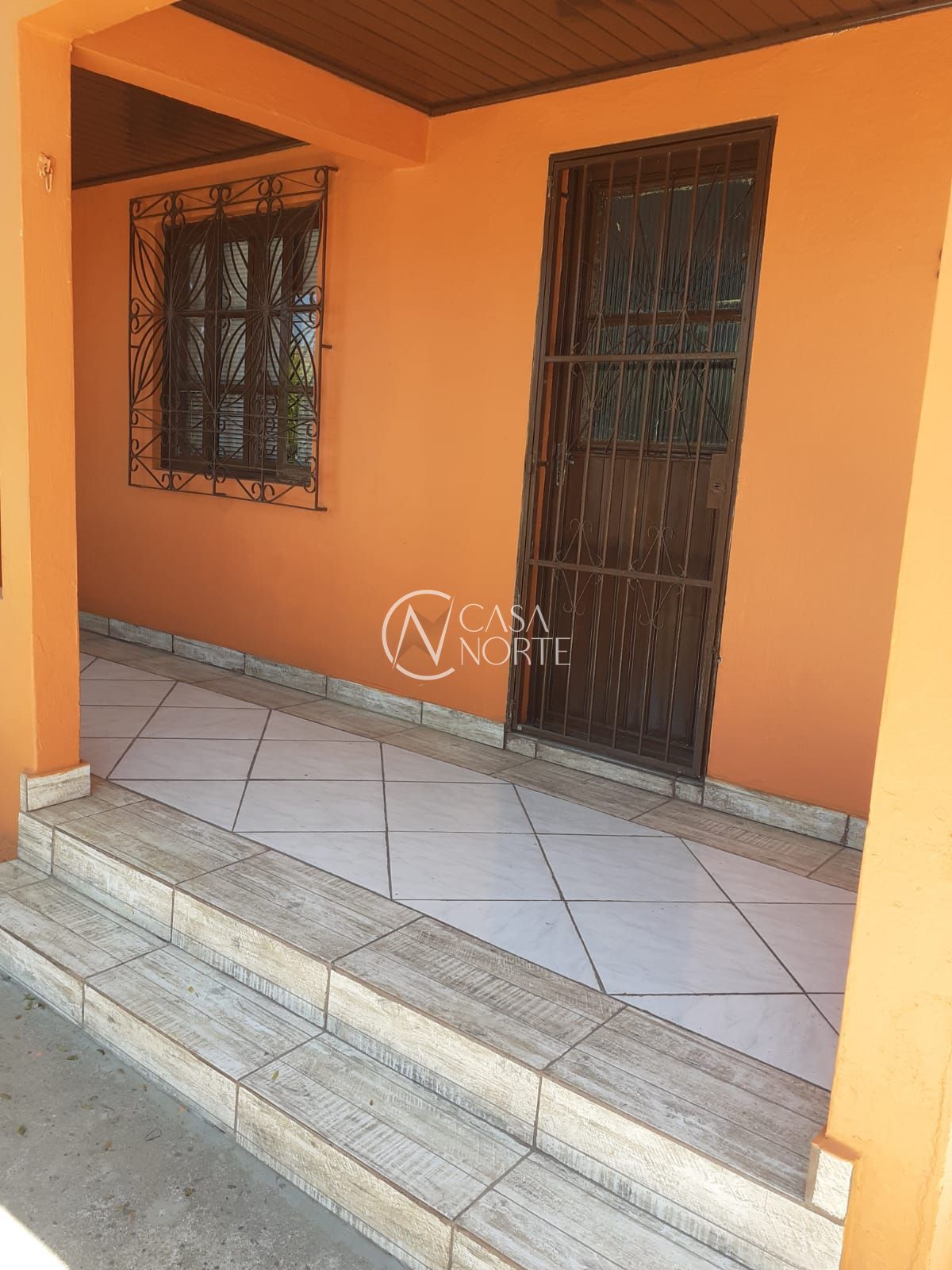 Casa à venda com 2 quartos, 167m², 4 vagas, Avenida Toledo Piza no bairro Sarandi em Porto Alegre