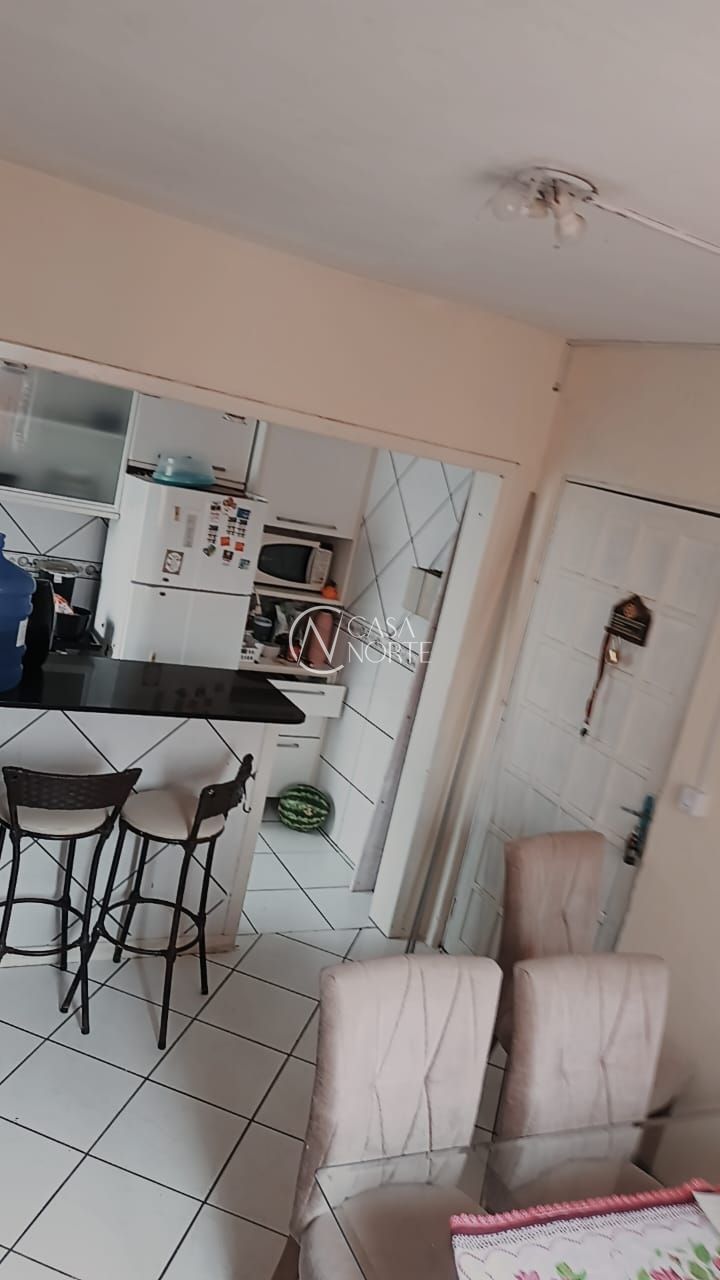 Apartamento à venda com 2 quartos, 45m², 1 vaga, Rua Mário Arnaud Sampaio no bairro Santa Rosa de Lima em Porto Alegre