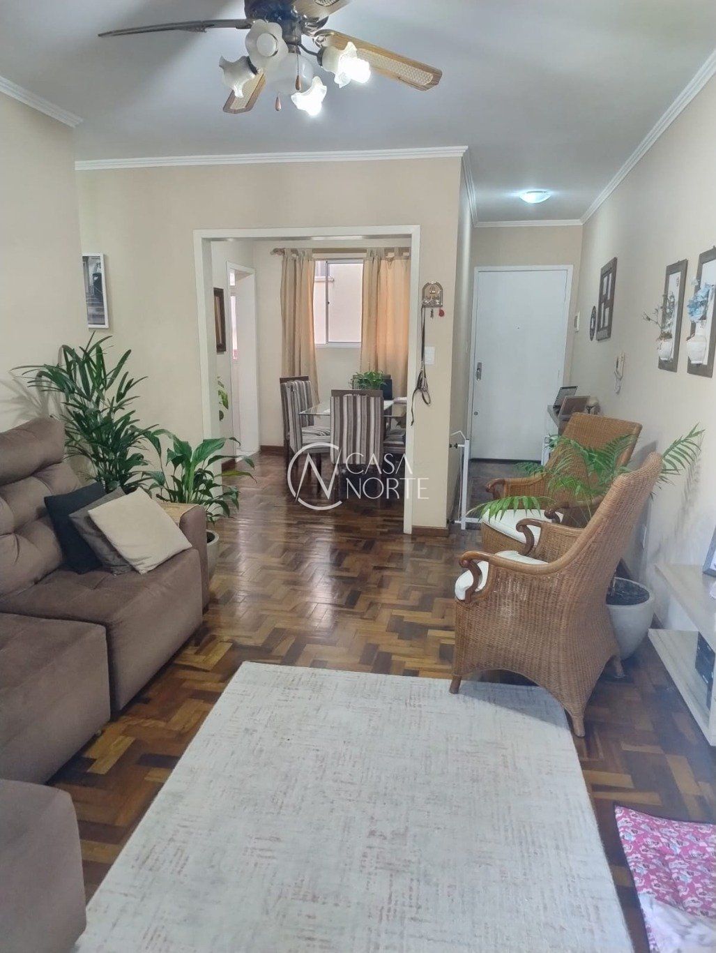 Apartamento à venda com 2 quartos, 77m², Rua Domingos Seguézio no bairro Vila Ipiranga em Porto Alegre