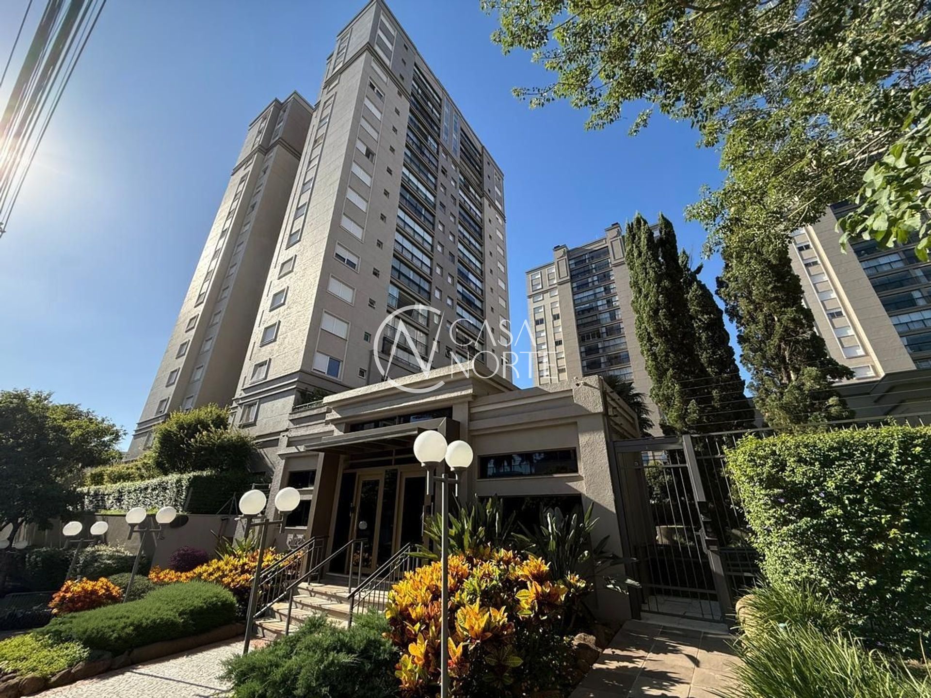 Apartamento à venda com 2 quartos, 94m², 1 suíte, 2 vagas, Avenida Túlio de Rose no bairro Jardim Europa em Porto Alegre